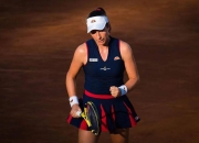 开云体育-穆古鲁扎巅峰对决，詹姆斯与50激战TES分钟，逆转胜负难料！的简单介绍