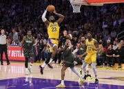 开云-詹姆斯在美国队比赛中惊险取胜，回归赛场引发热议！的简单介绍