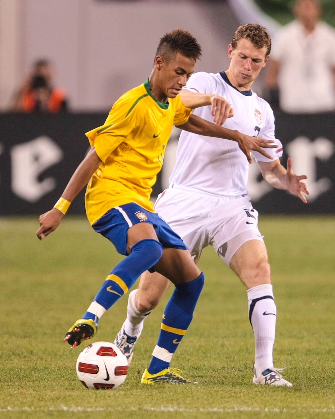 内马尔新星战术调整表现惊艳，篮网未来可期！的简单介绍